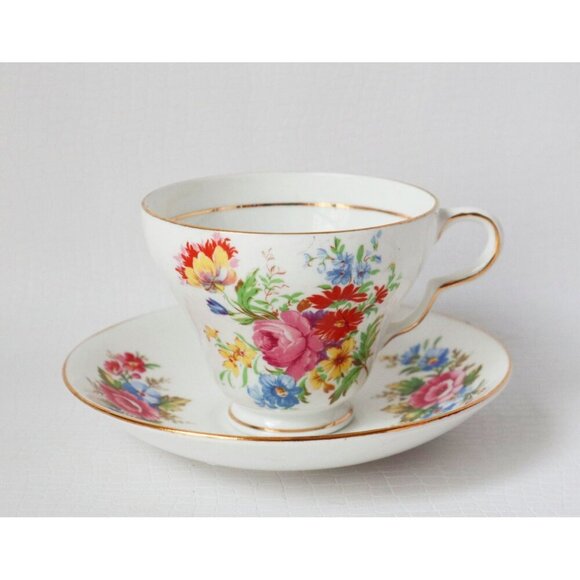 Tea Cup and Saucer Saucer Vintage Teacup and Saucer Clare Bone China Springtime - Picture 2 of 5